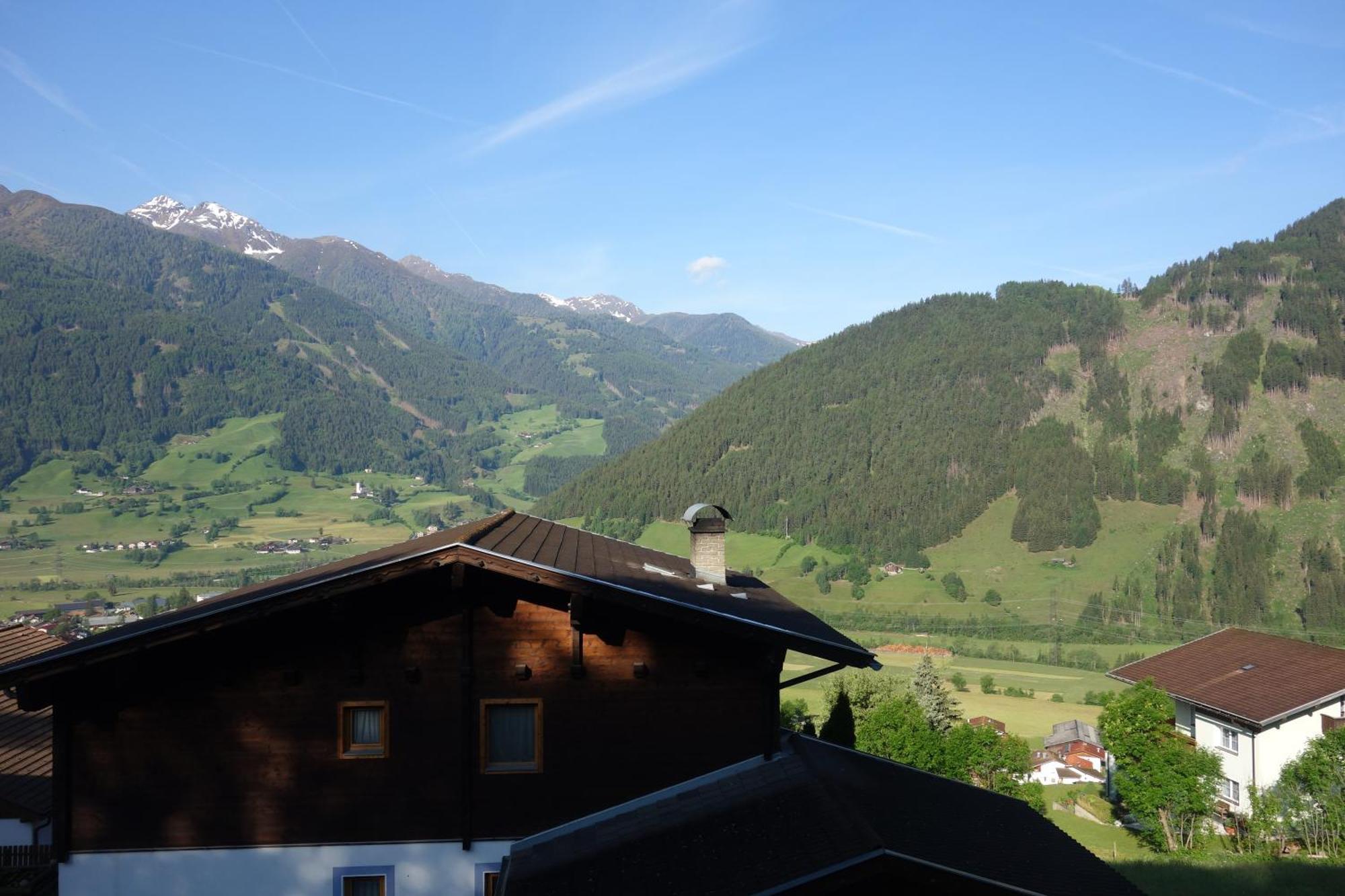 Ferienhaus Resinger Matrei in Osttirol Bagian luar foto